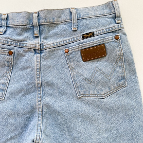 Vintage Wrangler Distressed Denim Jean Shorts - Picture 2 of 4